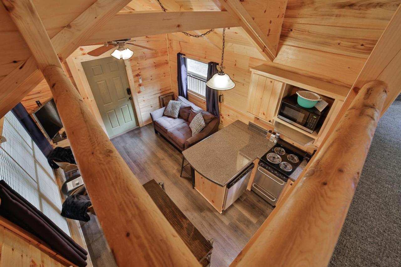 Thomas Cabin Forest Tiny Cabin With Hot Tub Chattanooga Exterior photo