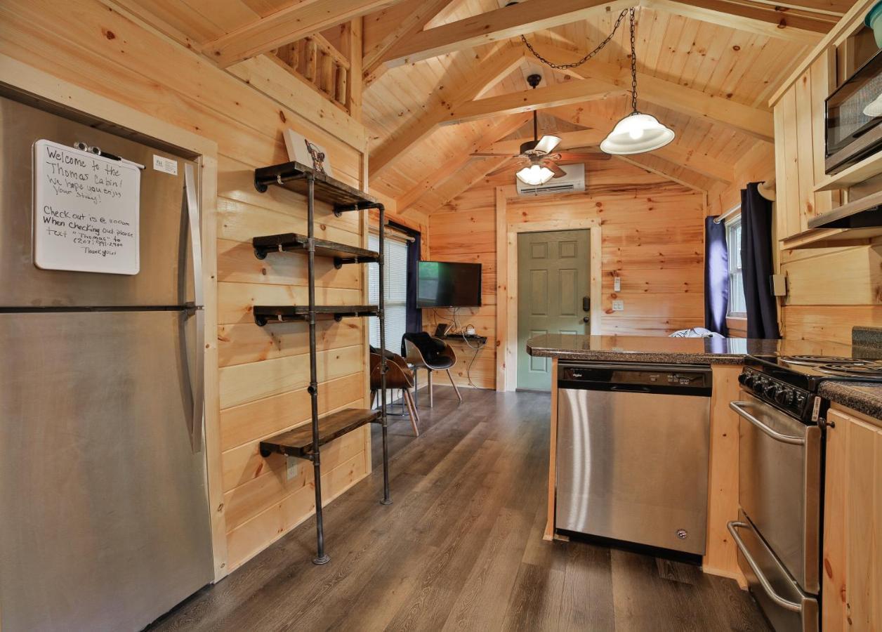 Thomas Cabin Forest Tiny Cabin With Hot Tub Chattanooga Exterior photo