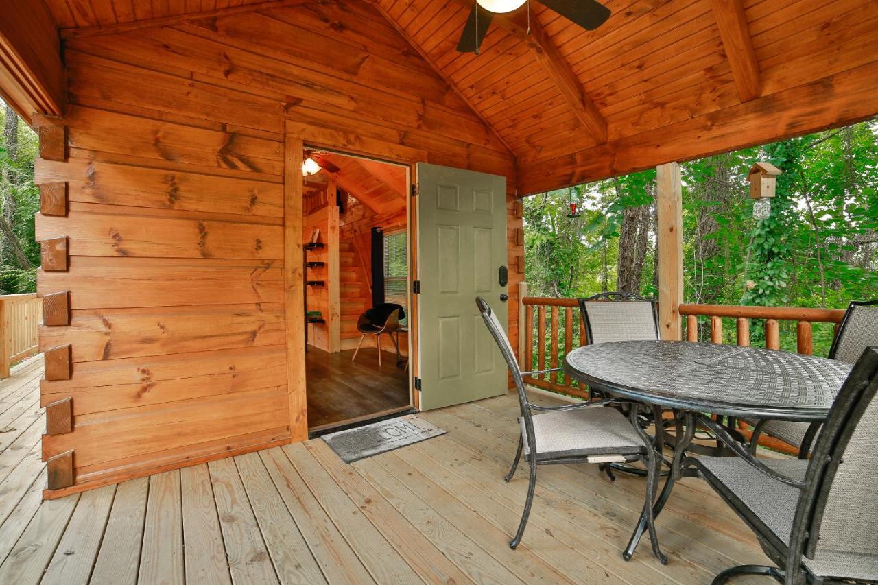 Thomas Cabin Forest Tiny Cabin With Hot Tub Chattanooga Exterior photo